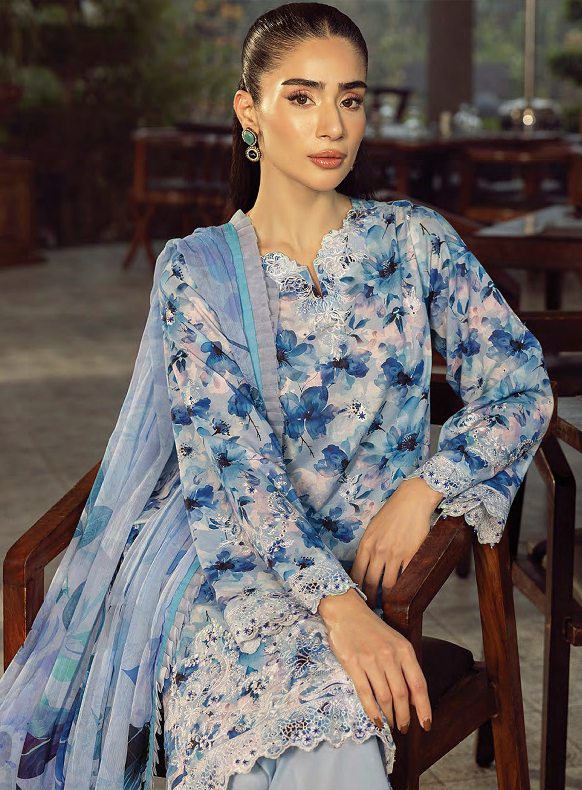 LSM Lakhany Embroidered Lawn 3 Piece Unstitched Suit LSM25SE LG-UB-0102 LSM Lakhany Embroidered Lawn 3 Piece Unstitched Suit LSM25SE LG-UB-0102