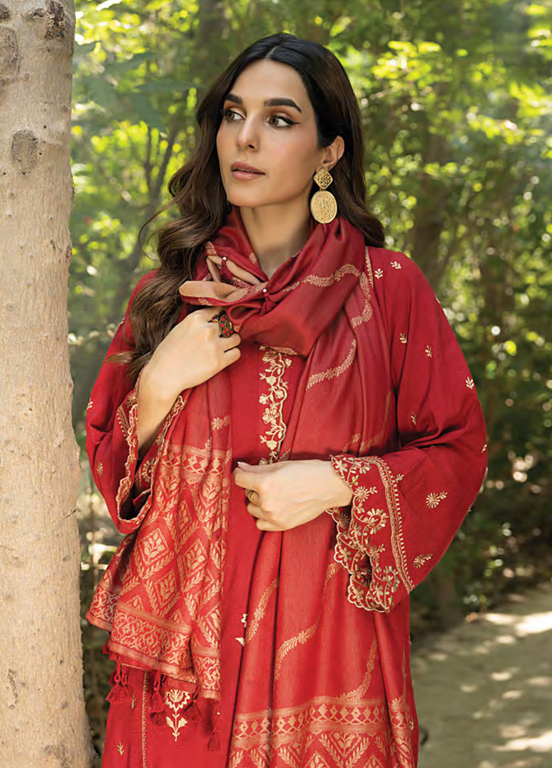 LSM Lakhany Embroidered Slub Peach 3 Piece Unstitched Suit LSM24WLS LG-RL-0086 LSM Lakhany Embroidered Slub Peach 3 Piece Unstitched Suit LSM24WLS LG-RL-0086