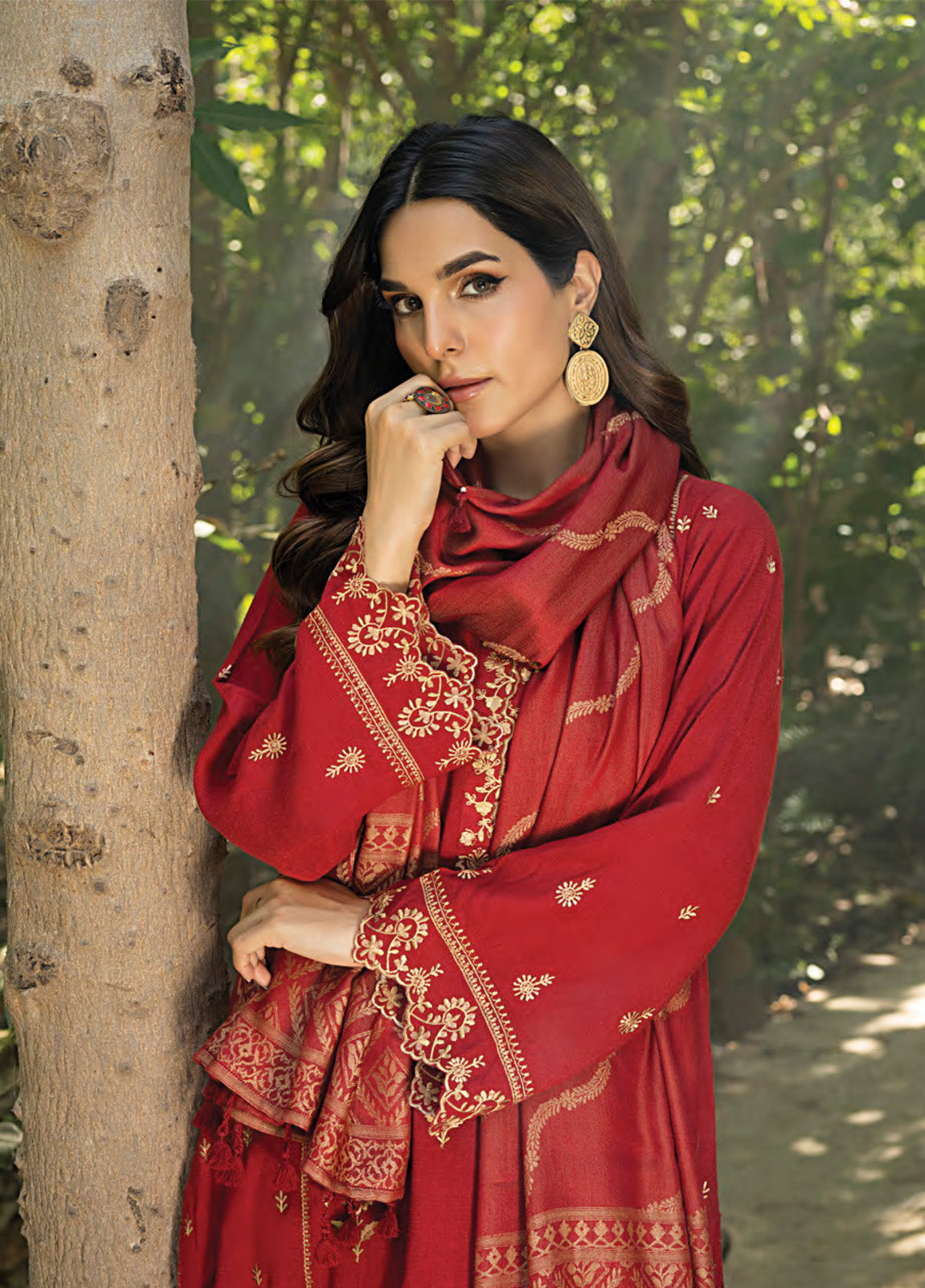 LSM Lakhany Embroidered Slub Peach 3 Piece Unstitched Suit LSM24WLS LG-RL-0086 LSM Lakhany Embroidered Slub Peach 3 Piece Unstitched Suit LSM24WLS LG-RL-0086