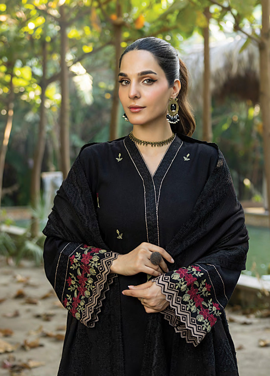 LSM Lakhany Embroidered Slub Peach 3 Piece Unstitched Suit LSM24WLS LG-UB-0111 LSM Lakhany Embroidered Slub Peach 3 Piece Unstitched Suit LSM24WLS LG-UB-0111