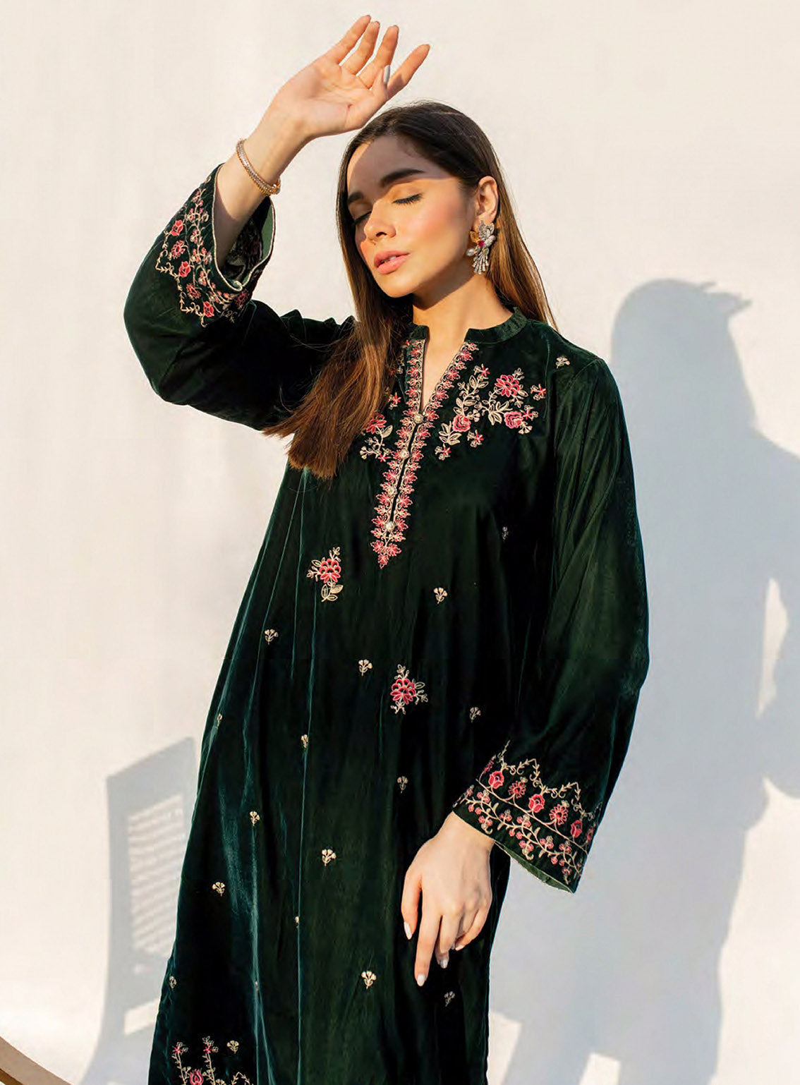 LSM Lakhany Embroidered Velvet 1 Piece Stitched Shirt LSM24D LG-IZ-0254 LSM Lakhany Embroidered Velvet 1 Piece Stitched Shirt LSM24D LG-IZ-0254