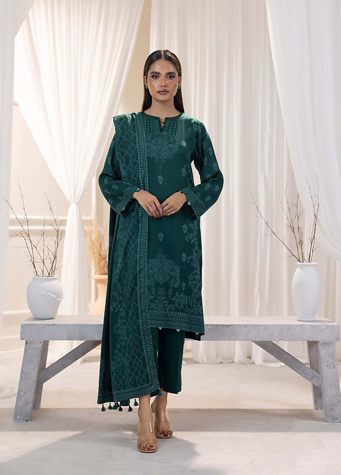 LSM Lakhany Printed Cashmi Vool 3 Piece Unstitched Suit LSM24CV LG-AR-0078-B LSM Lakhany Printed Cashmi Vool 3 Piece Unstitched Suit LSM24CV LG-AR-0078-B