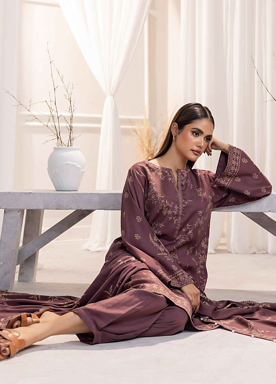 LSM Lakhany Printed Cashmi Vool 3 Piece Unstitched Suit LSM24CV LG-IZ-0269-B LSM Lakhany Printed Cashmi Vool 3 Piece Unstitched Suit LSM24CV LG-IZ-0269-B