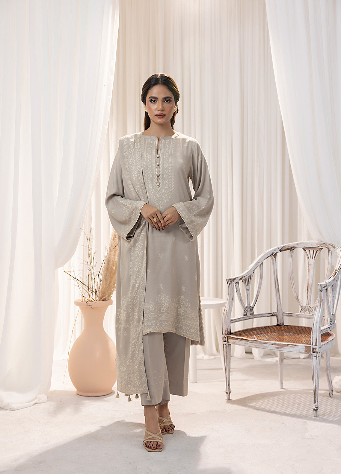 LSM Lakhany Printed Cashmi Vool 3 Piece Unstitched Suit LSM24CV LG-IZ-0271-A LSM Lakhany Printed Cashmi Vool 3 Piece Unstitched Suit LSM24CV LG-IZ-0271-A