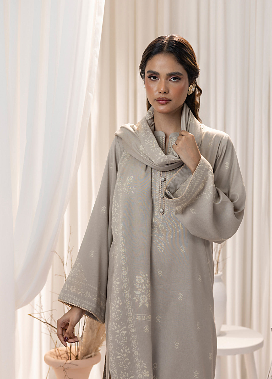 LSM Lakhany Printed Cashmi Vool 3 Piece Unstitched Suit LSM24CV LG-IZ-0271-A LSM Lakhany Printed Cashmi Vool 3 Piece Unstitched Suit LSM24CV LG-IZ-0271-A