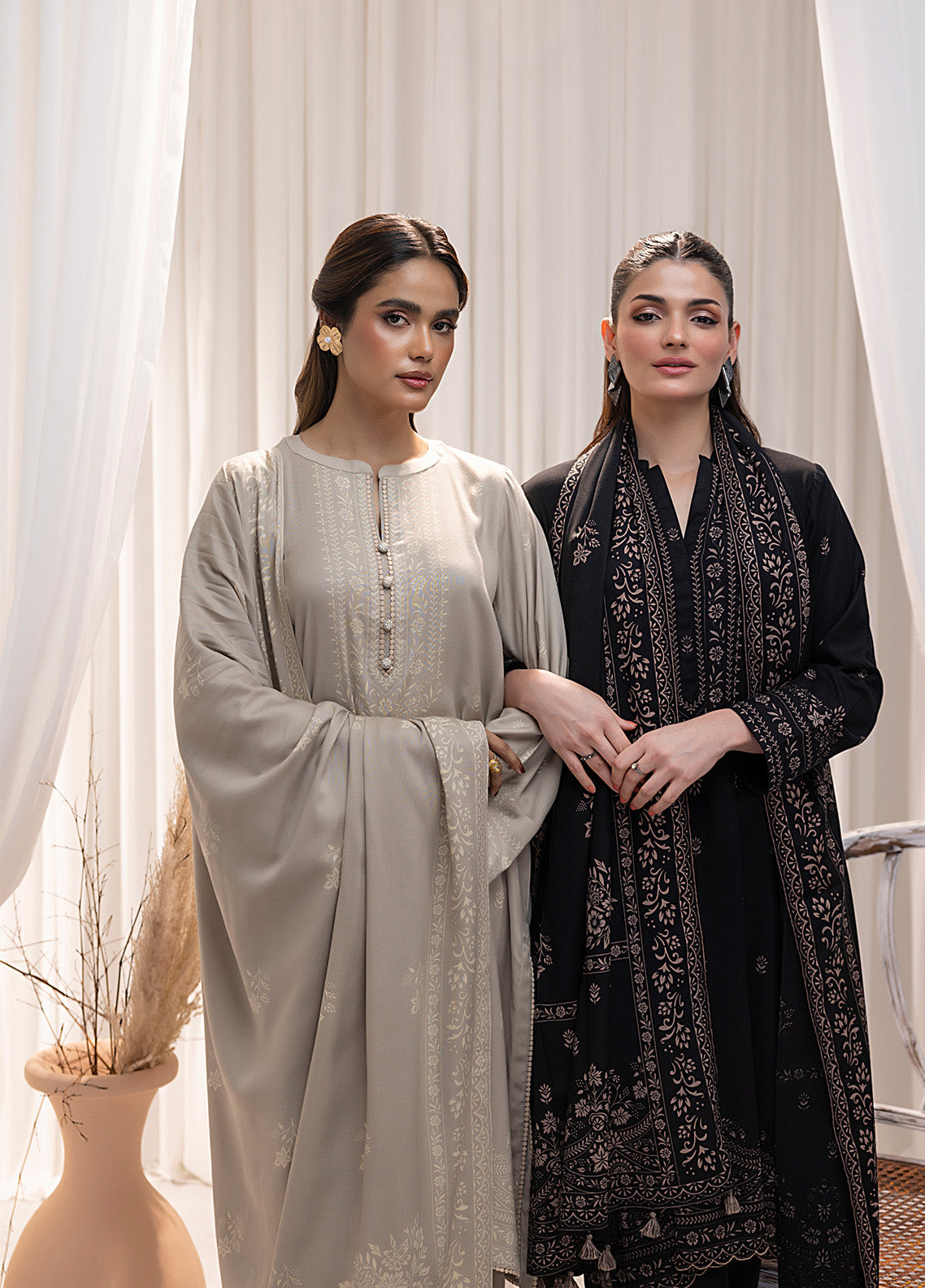 LSM Lakhany Printed Cashmi Vool 3 Piece Unstitched Suit LSM24CV LG-IZ-0271-A LSM Lakhany Printed Cashmi Vool 3 Piece Unstitched Suit LSM24CV LG-IZ-0271-A