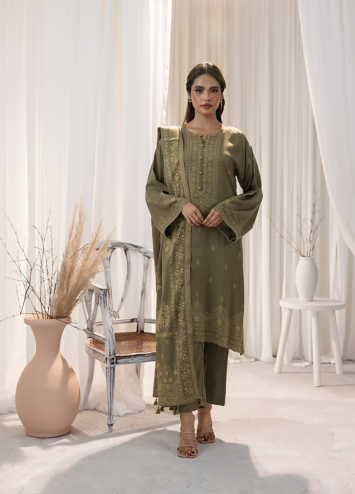 LSM Lakhany Printed Cashmi Vool 3 Piece Unstitched Suit LSM24CV LG-IZ-0271-B LSM Lakhany Printed Cashmi Vool 3 Piece Unstitched Suit LSM24CV LG-IZ-0271-B