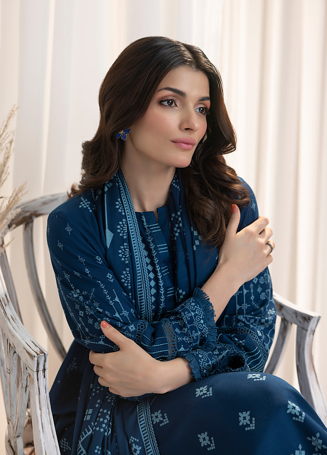 LSM Lakhany Printed Cashmi Vool 3 Piece Unstitched Suit LSM24CV LG-RL-0127-A LSM Lakhany Printed Cashmi Vool 3 Piece Unstitched Suit LSM24CV LG-RL-0127-A