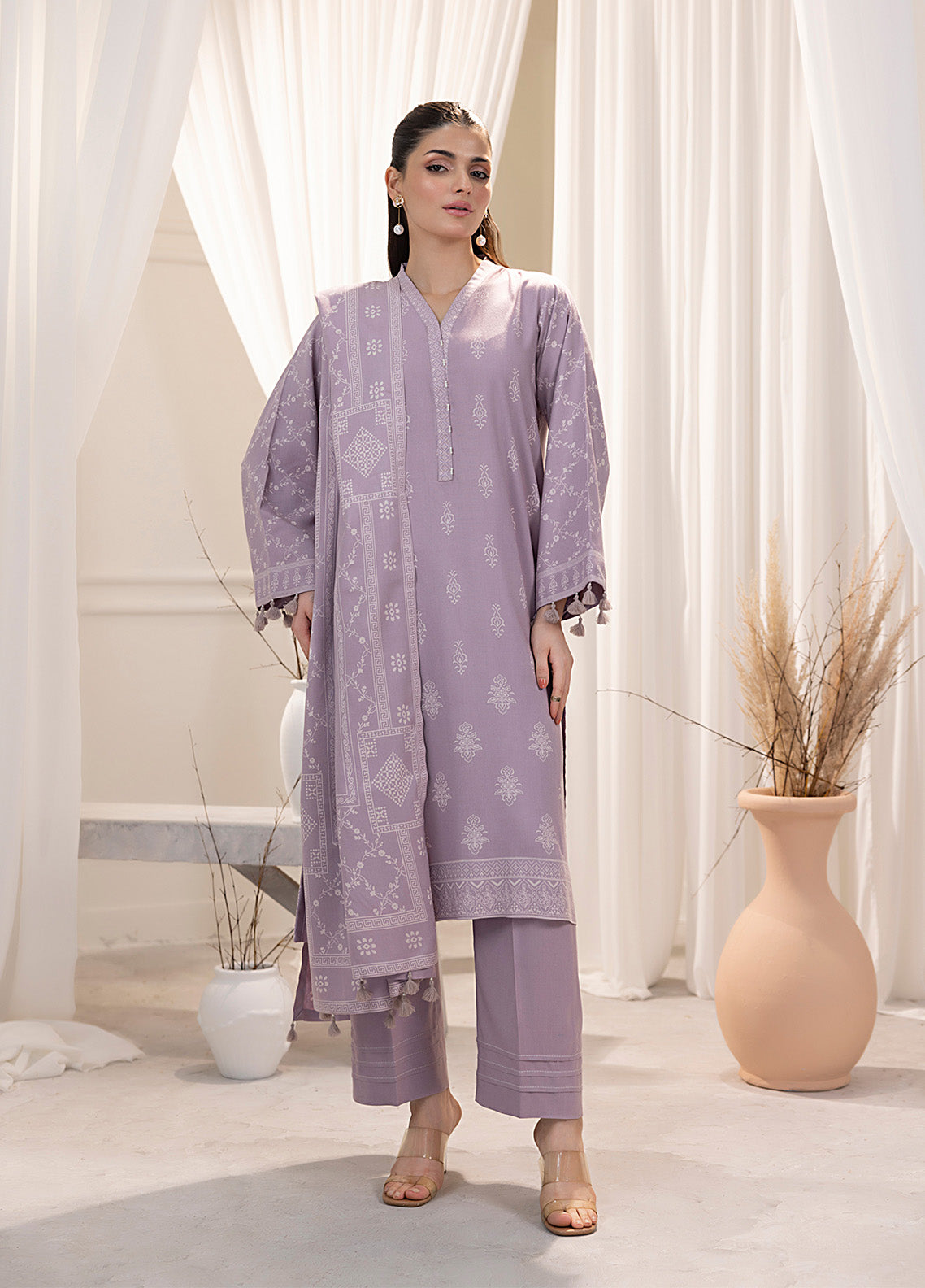 LSM Lakhany Printed Cashmi Vool 3 Piece Unstitched Suit LSM24CV LG-RL-0128-A LSM Lakhany Printed Cashmi Vool 3 Piece Unstitched Suit LSM24CV LG-RL-0128-A