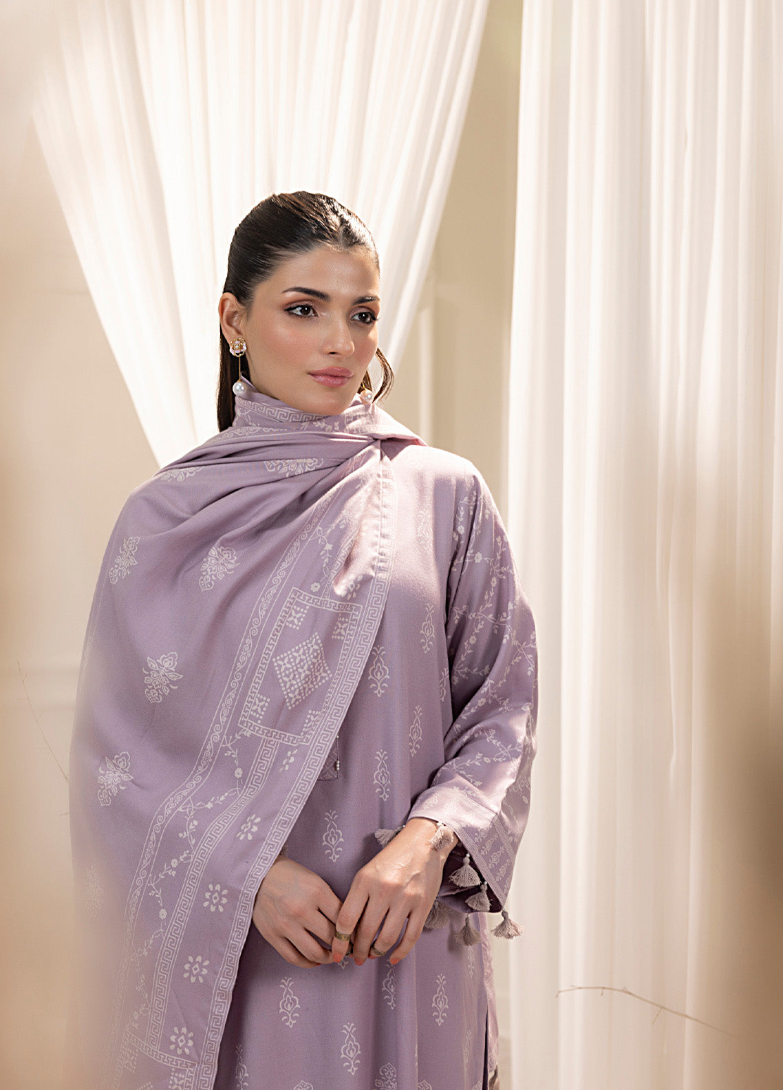 LSM Lakhany Printed Cashmi Vool 3 Piece Unstitched Suit LSM24CV LG-RL-0128-A LSM Lakhany Printed Cashmi Vool 3 Piece Unstitched Suit LSM24CV LG-RL-0128-A