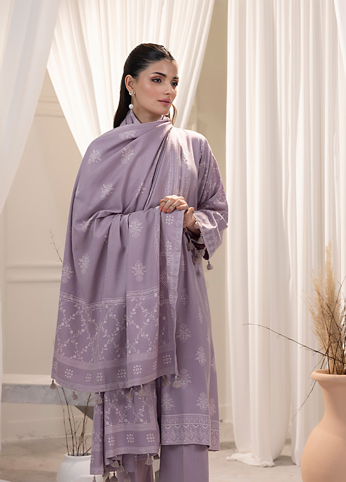 LSM Lakhany Printed Cashmi Vool 3 Piece Unstitched Suit LSM24CV LG-RL-0128-A LSM Lakhany Printed Cashmi Vool 3 Piece Unstitched Suit LSM24CV LG-RL-0128-A