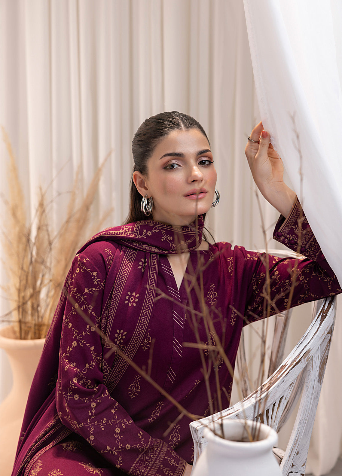 LSM Lakhany Printed Cashmi Vool 3 Piece Unstitched Suit LSM24CV LG-RL-0128-B LSM Lakhany Printed Cashmi Vool 3 Piece Unstitched Suit LSM24CV LG-RL-0128-B