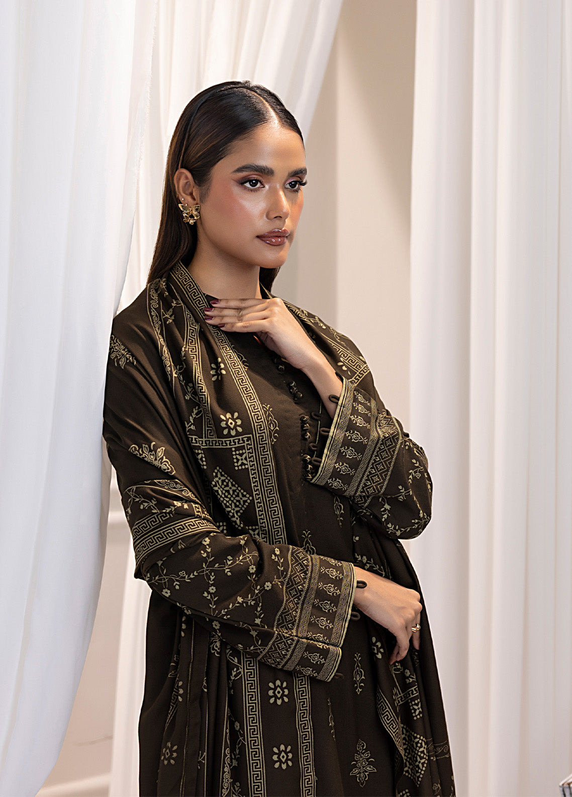 LSM Lakhany Printed Cashmi Vool 3 Piece Unstitched Suit LSM24CV LG-RL-0128-C LSM Lakhany Printed Cashmi Vool 3 Piece Unstitched Suit LSM24CV LG-RL-0128-C