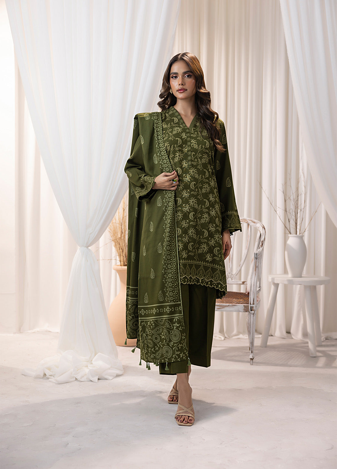 LSM Lakhany Printed Cashmi Vool 3 Piece Unstitched Suit LSM24CV LG-UB-0095-C LSM Lakhany Printed Cashmi Vool 3 Piece Unstitched Suit LSM24CV LG-UB-0095-C