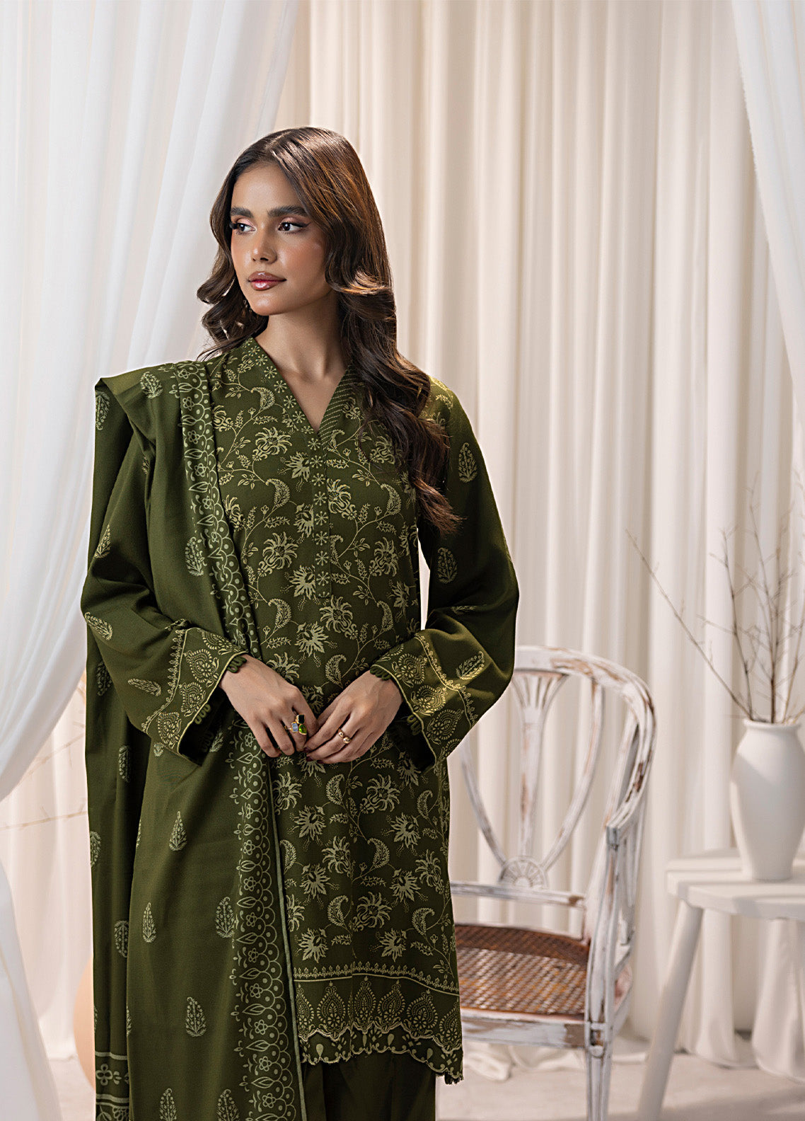 LSM Lakhany Printed Cashmi Vool 3 Piece Unstitched Suit LSM24CV LG-UB-0095-C LSM Lakhany Printed Cashmi Vool 3 Piece Unstitched Suit LSM24CV LG-UB-0095-C