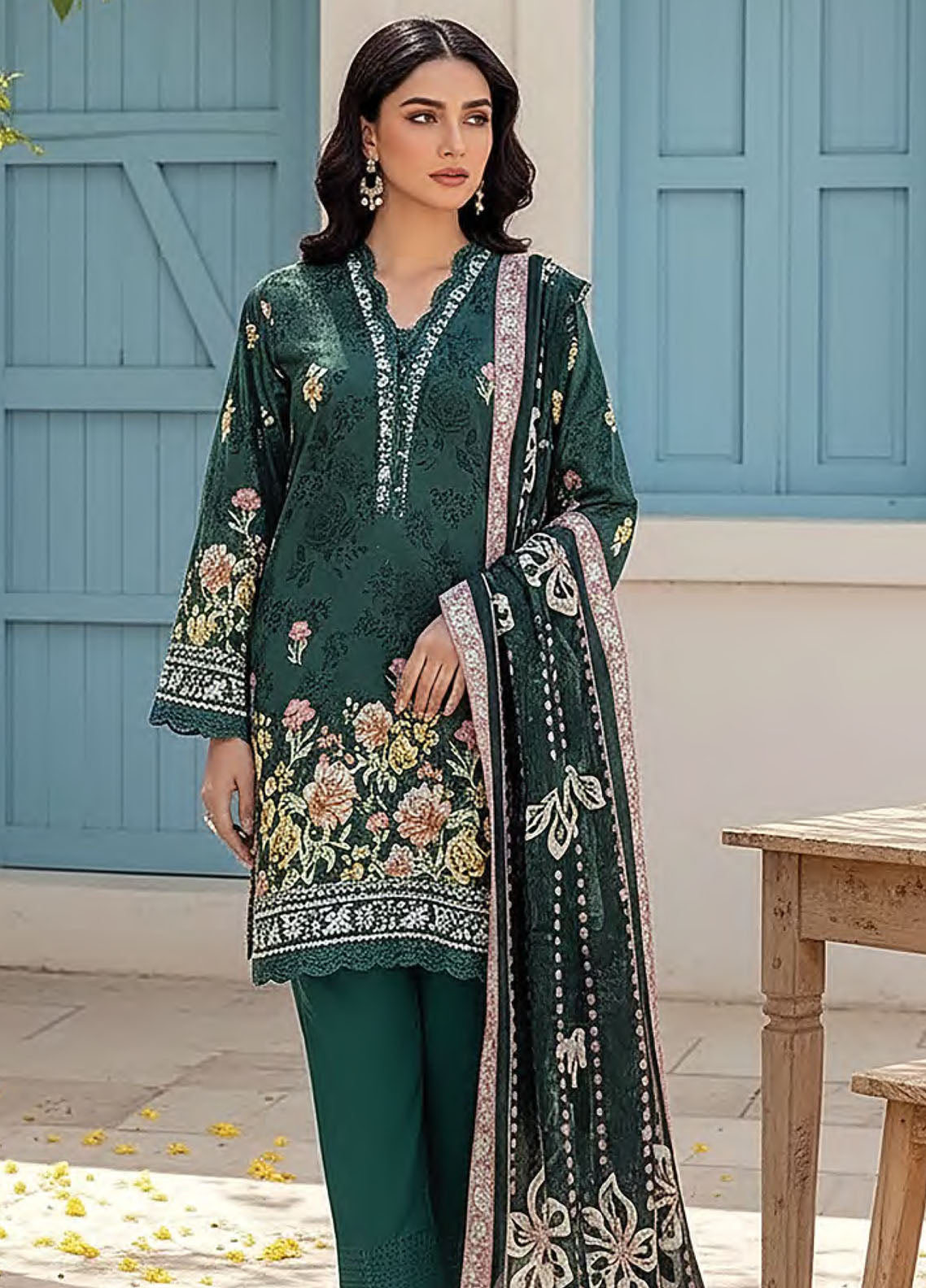 LSM Lakhany Printed Lawn 3 Piece Unstitched Suit LSM26SPV1 D-LG-RK-0129 LSM Lakhany Printed Lawn 3 Piece Unstitched Suit LSM26SPV1 D-LG-RK-0129