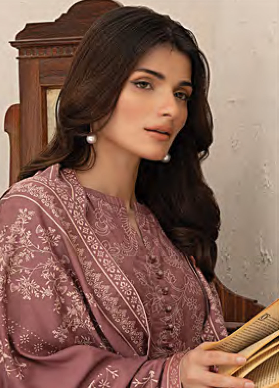 LSM Lakhany Printed Pashmina 3 Piece Unstitched Suit LSM24PP LG-AR-0071-A LSM Lakhany Printed Pashmina 3 Piece Unstitched Suit LSM24PP LG-AR-0071-A