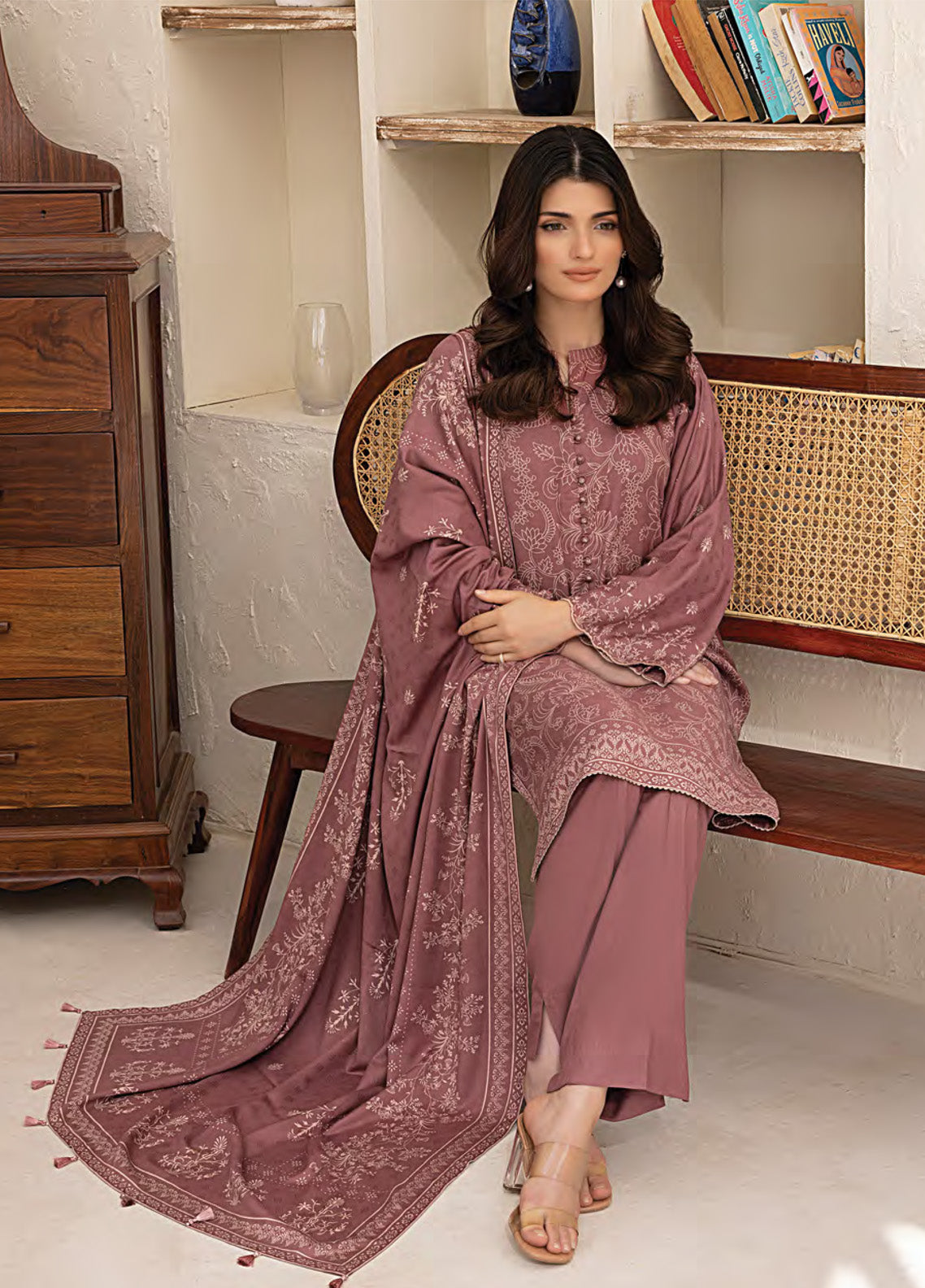 LSM Lakhany Printed Pashmina 3 Piece Unstitched Suit LSM24PP LG-AR-0071-A LSM Lakhany Printed Pashmina 3 Piece Unstitched Suit LSM24PP LG-AR-0071-A