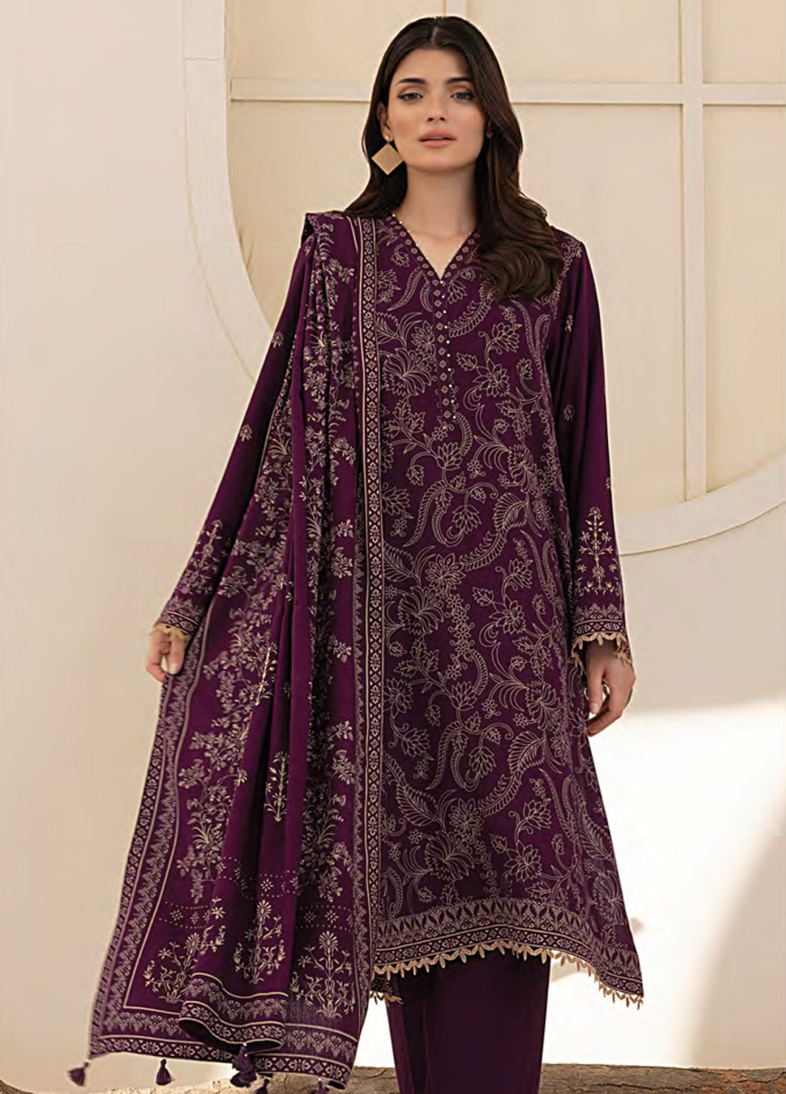 LSM Lakhany Printed Pashmina 3 Piece Unstitched Suit LSM24PP LG-AR-0071-C LSM Lakhany Printed Pashmina 3 Piece Unstitched Suit LSM24PP LG-AR-0071-C