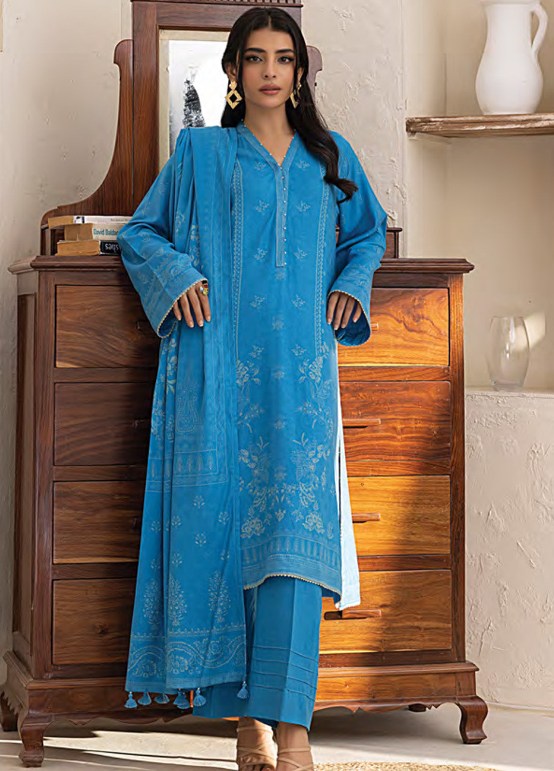 LSM Lakhany Printed Pashmina 3 Piece Unstitched Suit LSM24PP LG-AR-0116-A LSM Lakhany Printed Pashmina 3 Piece Unstitched Suit LSM24PP LG-AR-0116-A