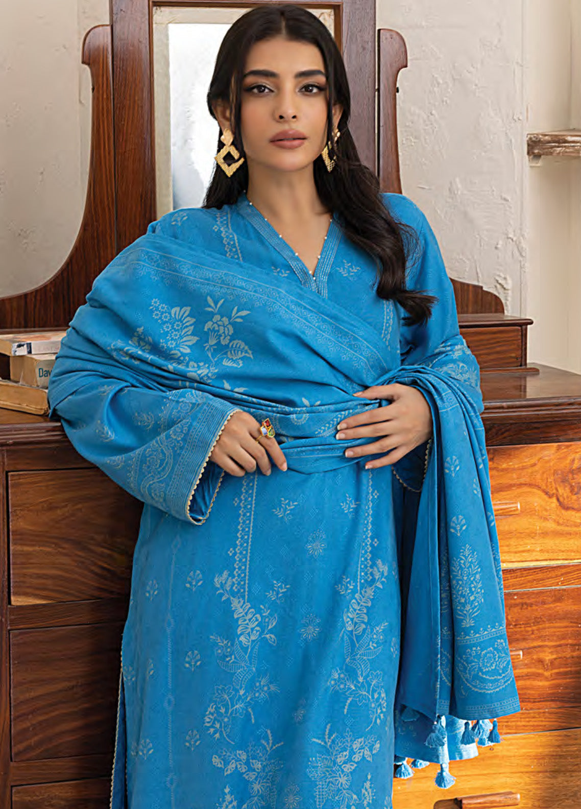 LSM Lakhany Printed Pashmina 3 Piece Unstitched Suit LSM24PP LG-AR-0116-A LSM Lakhany Printed Pashmina 3 Piece Unstitched Suit LSM24PP LG-AR-0116-A