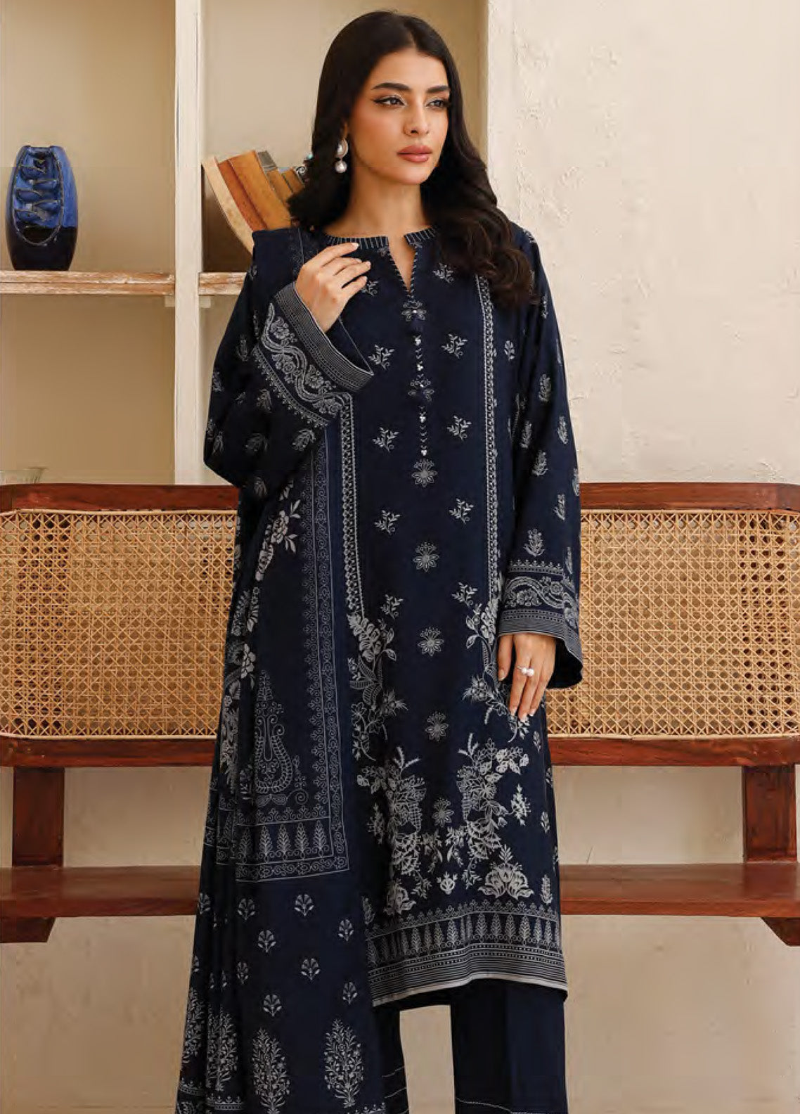 LSM Lakhany Printed Pashmina 3 Piece Unstitched Suit LSM24PP LG-AR-0116-C LSM Lakhany Printed Pashmina 3 Piece Unstitched Suit LSM24PP LG-AR-0116-C