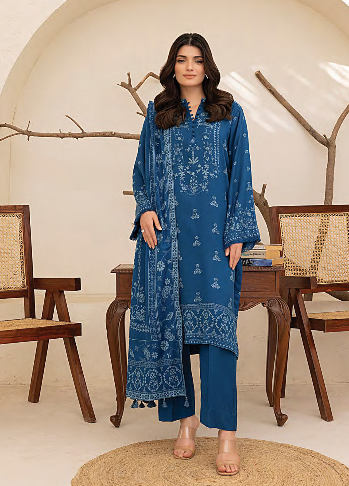 LSM Lakhany Printed Pashmina 3 Piece Unstitched Suit LSM24PP LG-AR-0118-A LSM Lakhany Printed Pashmina 3 Piece Unstitched Suit LSM24PP LG-AR-0118-A