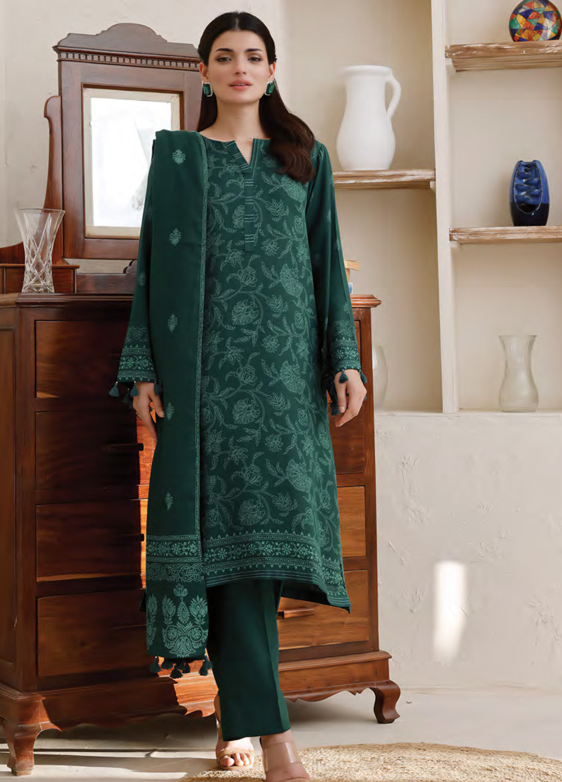 LSM Lakhany Printed Pashmina 3 Piece Unstitched Suit LSM24PP LG-AR-0268-B LSM Lakhany Printed Pashmina 3 Piece Unstitched Suit LSM24PP LG-AR-0268-B