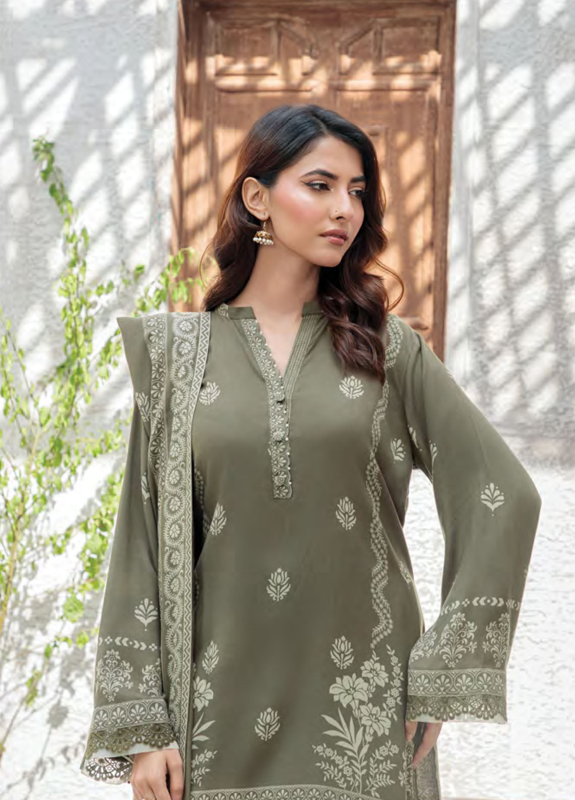 LSM Lakhany Printed Pashmina 3 Piece Unstitched Suit LSM25PP D-LG-SG-0039-A LSM Lakhany Printed Pashmina 3 Piece Unstitched Suit LSM25PP D-LG-SG-0039-A