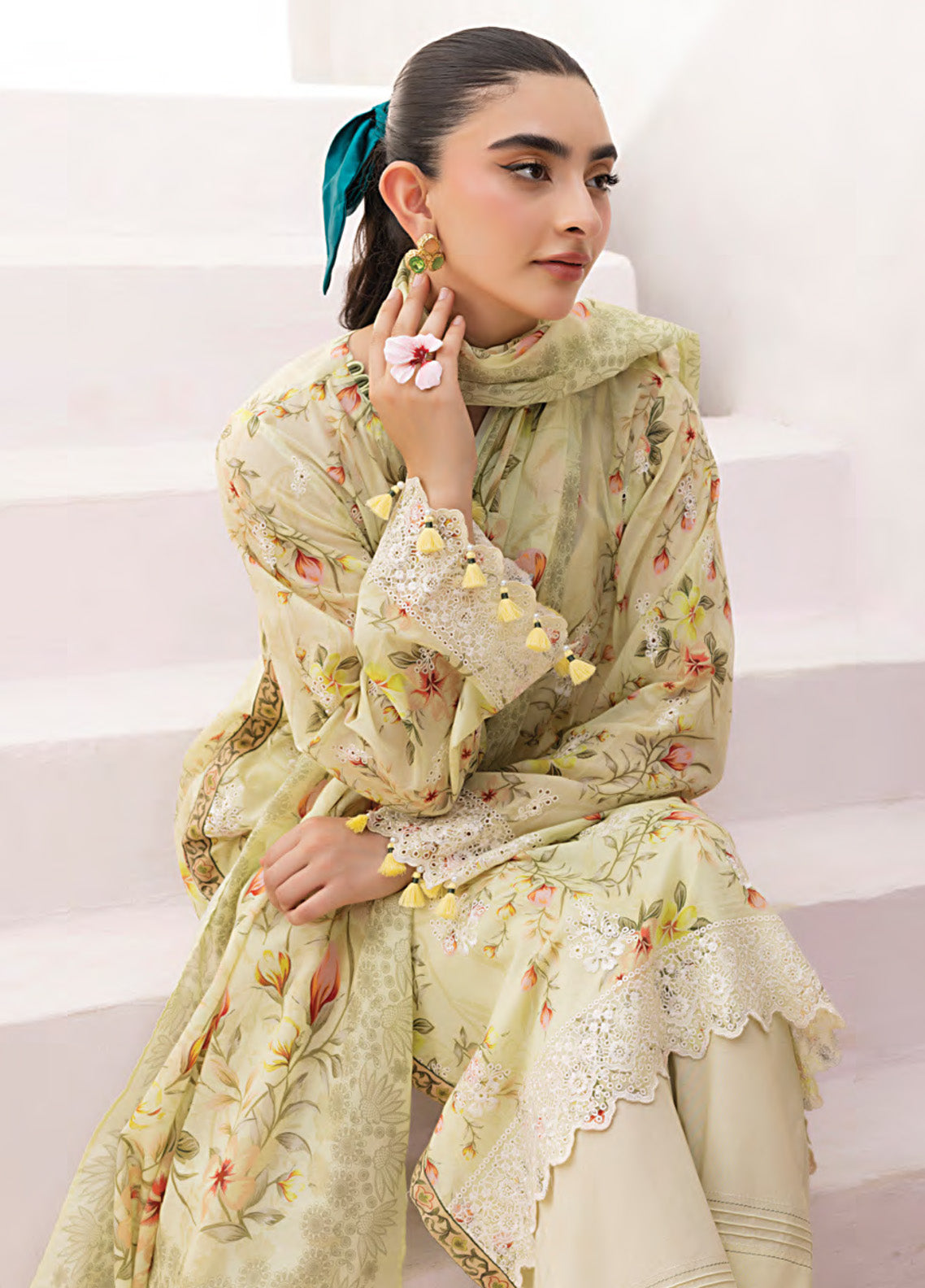 LSM Lakhany Embroidered Lawn 3 Piece Unstitched Suit LSM25ES LG-AR-0159 LSM Lakhany Embroidered Lawn 3 Piece Unstitched Suit LSM25ES LG-AR-0159