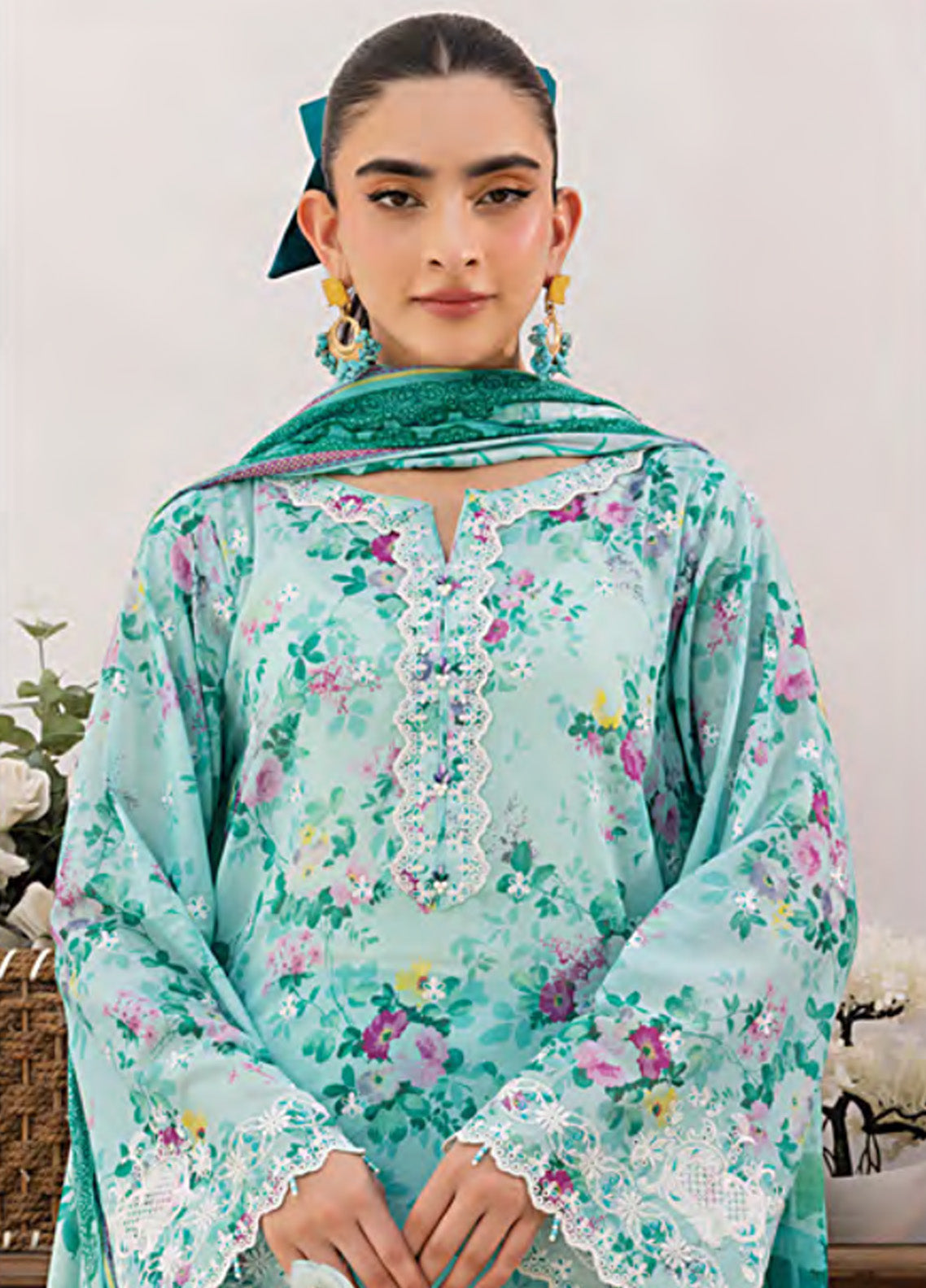 LSM Lakhany Embroidered Lawn 3 Piece Unstitched Suit LSM25ES LG-RL-0203 LSM Lakhany Embroidered Lawn 3 Piece Unstitched Suit LSM25ES LG-RL-0203