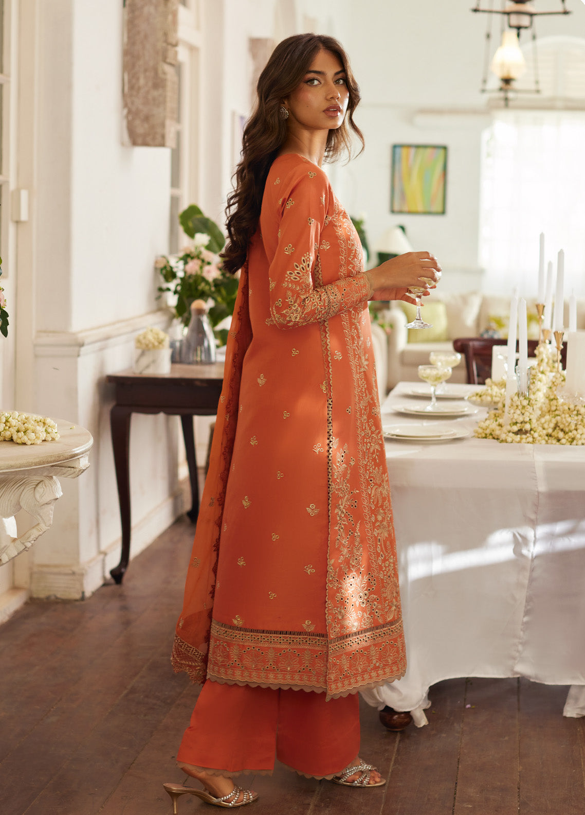 Lumiere By Gulaal Embroidered Lawn 3 Piece Unstitched Suit GL25L D-02 SOLARA Lumiere By Gulaal Embroidered Lawn 3 Piece Unstitched Suit GL25L D-02 SOLARA