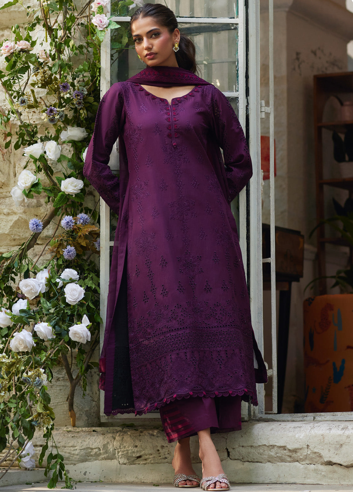 Lumiere By Gulaal Embroidered Lawn 3 Piece Unstitched Suit GL25L D-09 AMORA Lumiere By Gulaal Embroidered Lawn 3 Piece Unstitched Suit GL25L D-09 AMORA