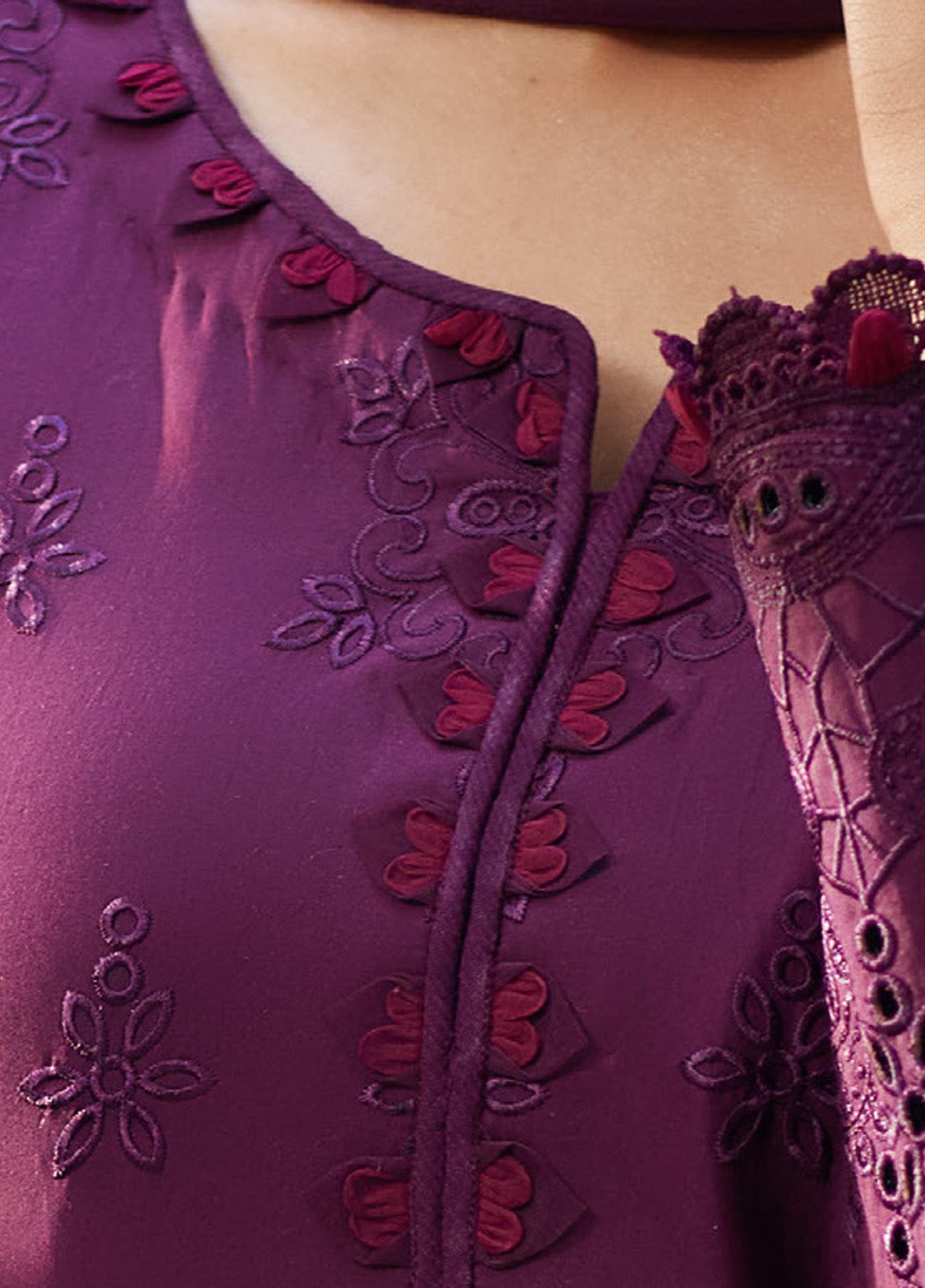 Lumiere By Gulaal Embroidered Lawn 3 Piece Unstitched Suit GL25L D-09 AMORA Lumiere By Gulaal Embroidered Lawn 3 Piece Unstitched Suit GL25L D-09 AMORA