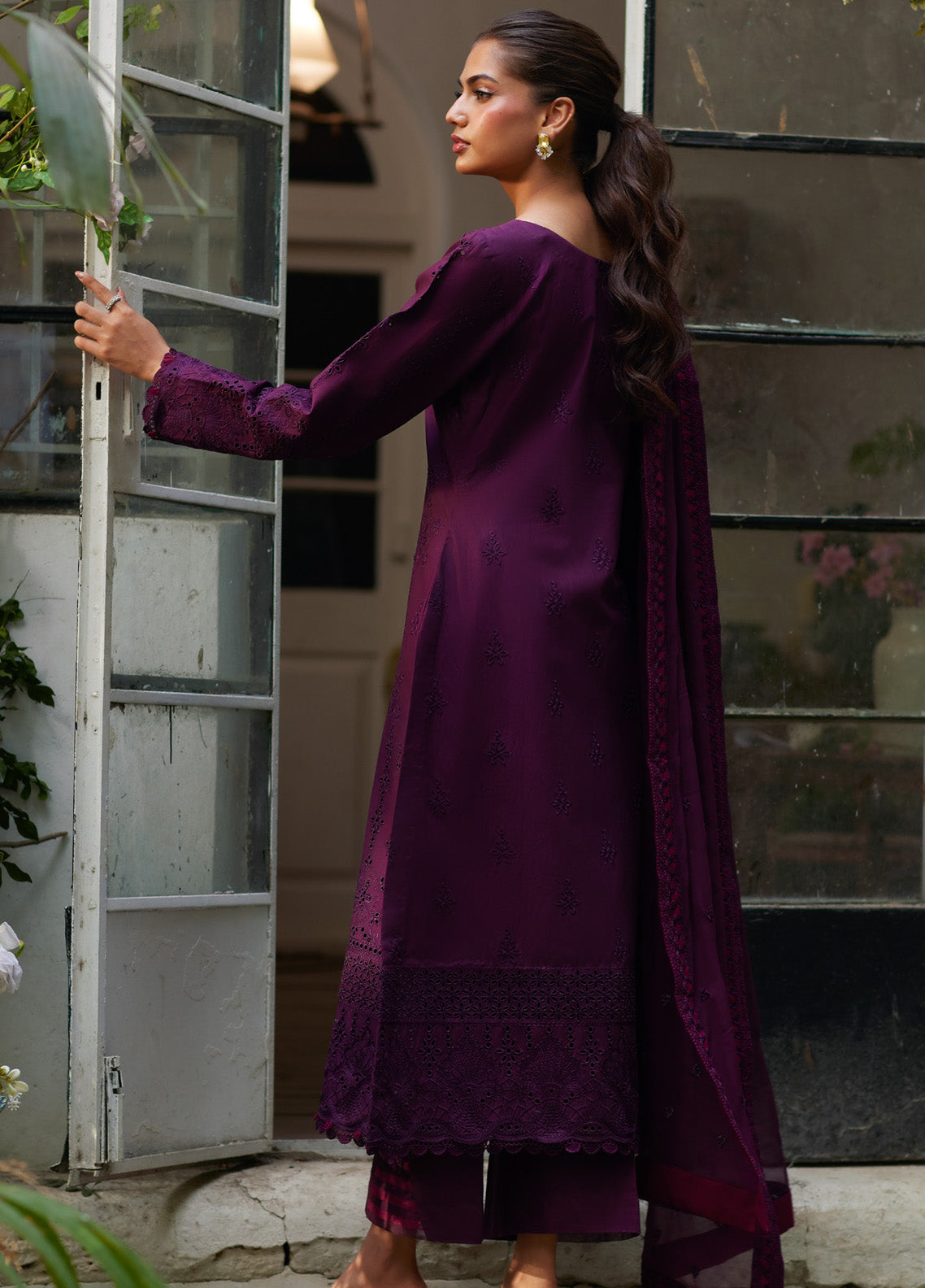 Lumiere By Gulaal Embroidered Lawn 3 Piece Unstitched Suit GL25L D-09 AMORA Lumiere By Gulaal Embroidered Lawn 3 Piece Unstitched Suit GL25L D-09 AMORA