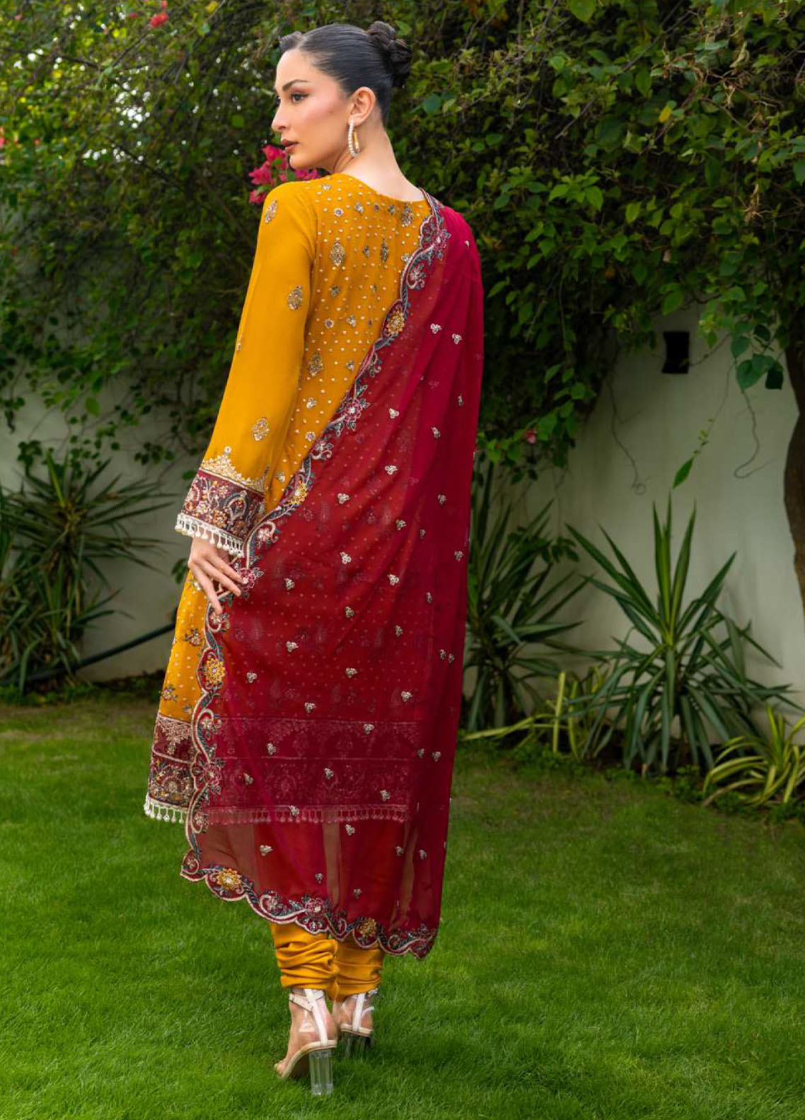 Luminara By Manahil Lakhani Embroidered Chiffon 3 Piece Unstitched Suit ML25L D-CE-06 AMBER Luminara By Manahil Lakhani Embroidered Chiffon 3 Piece Unstitched Suit ML25L D-CE-06 AMBER