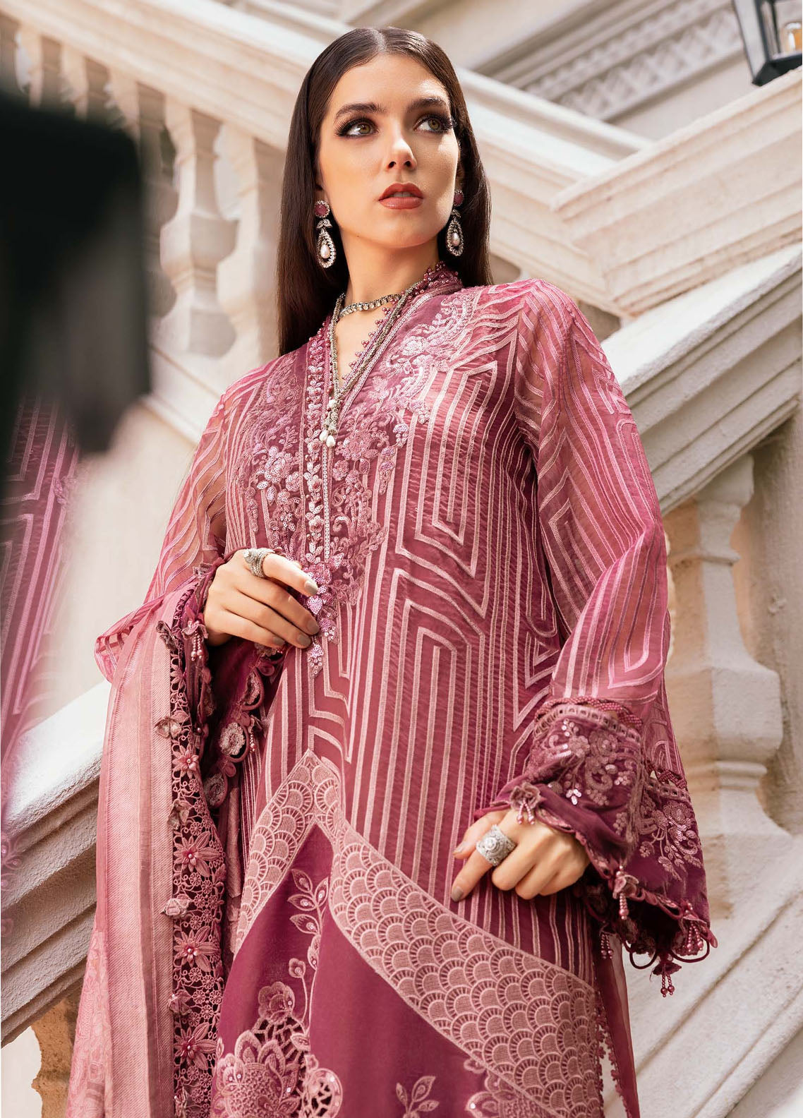 Luxe By Maria B Embroidered Organza 3 Piece Unstitched Suit MB25LW WL-1304 Luxe By Maria B Embroidered Organza 3 Piece Unstitched Suit MB25LW WL-1304