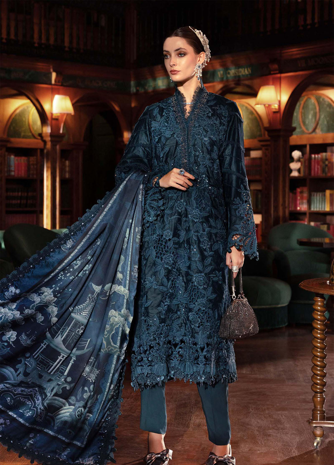 Luxe By Maria B Embroidered Velvet 3 Piece Unstitched Suit MB25LW WL-1310 Luxe By Maria B Embroidered Velvet 3 Piece Unstitched Suit MB25LW WL-1310