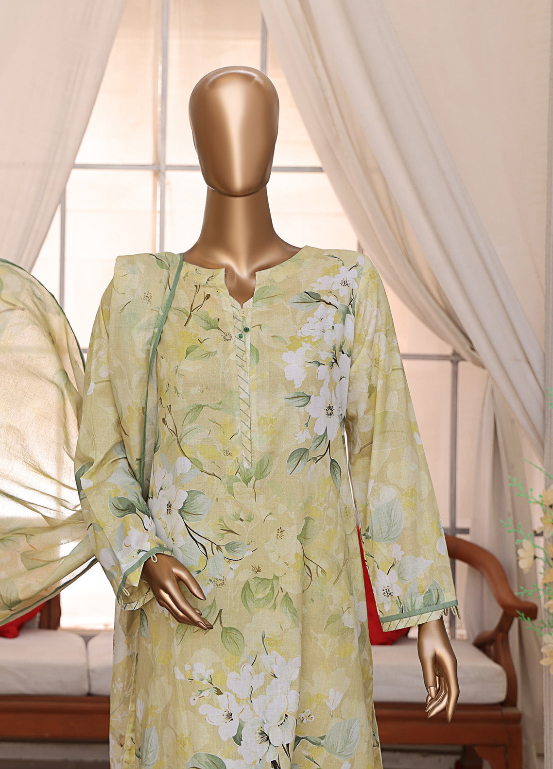 Luxe Prints By HZ Textile Printed Lawn 3 Piece Unstitched Suit HZ25LP LP-545 Luxe Prints By HZ Textile Printed Lawn 3 Piece Unstitched Suit HZ25LP LP-545