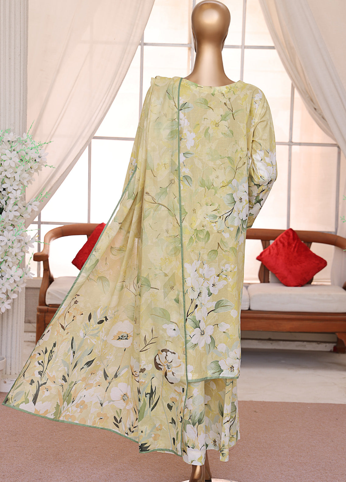 Luxe Prints By HZ Textile Printed Lawn 3 Piece Unstitched Suit HZ25LP LP-545 Luxe Prints By HZ Textile Printed Lawn 3 Piece Unstitched Suit HZ25LP LP-545