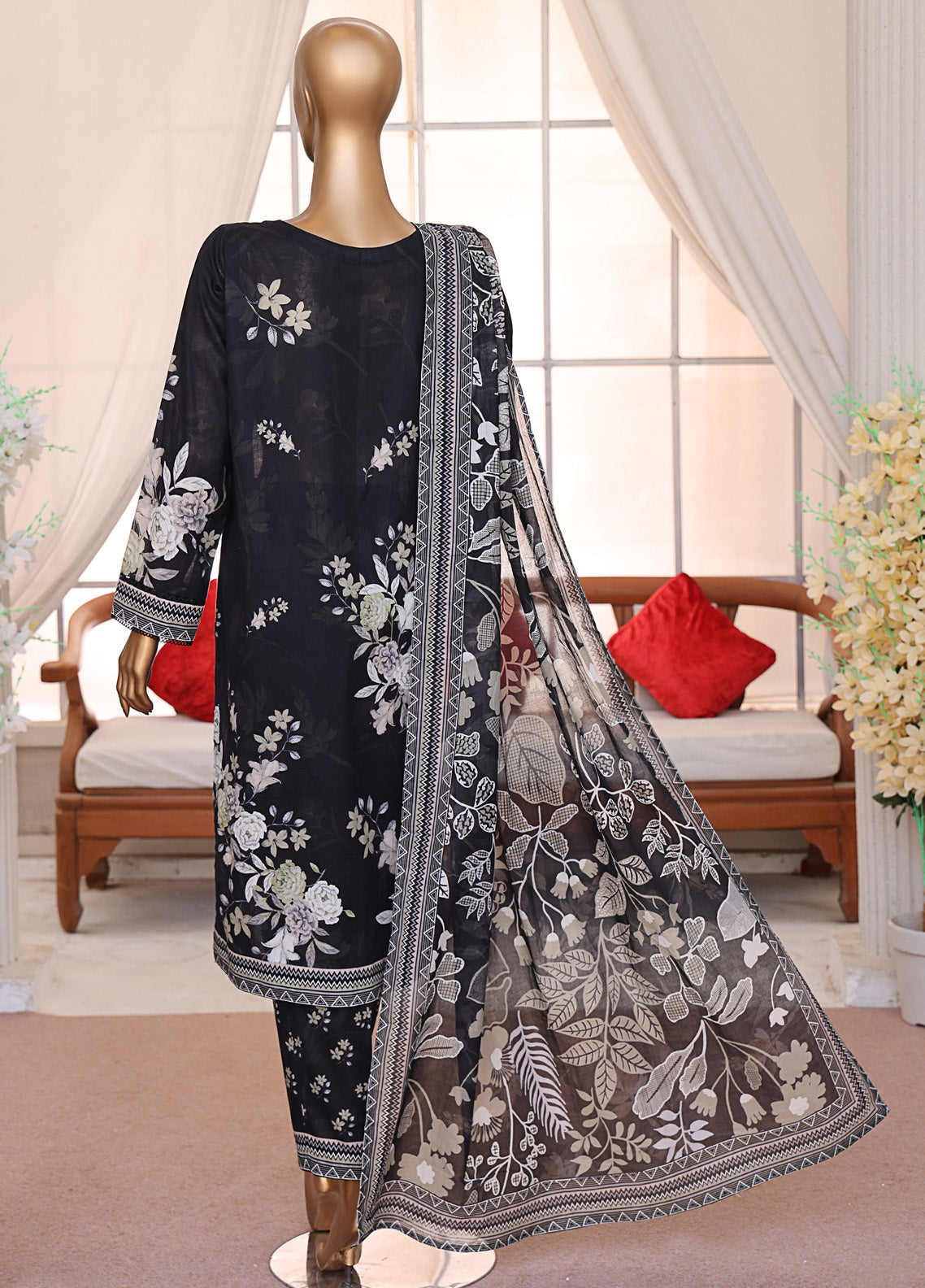 Luxe Prints By HZ Textile Printed Lawn 3 Piece Unstitched Suit HZ25LP LP-551 Luxe Prints By HZ Textile Printed Lawn 3 Piece Unstitched Suit HZ25LP LP-551