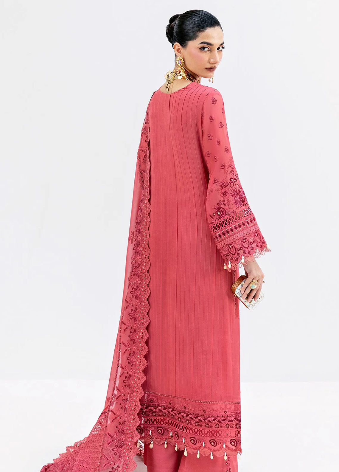 Luxe Serene By Imrozia Embroidered Georgette 3 Piece Unstitched Suit IM25LS D-S-1092 SALMON Luxe Serene By Imrozia Embroidered Georgette 3 Piece Unstitched Suit IM25LS D-S-1092 SALMON