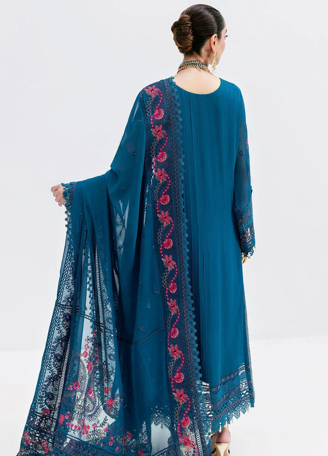 Luxe Serene By Imrozia Embroidered Georgette 3 Piece Unstitched Suit IM25LS D-S-1093 SAPPHIRE Luxe Serene By Imrozia Embroidered Georgette 3 Piece Unstitched Suit IM25LS D-S-1093 SAPPHIRE