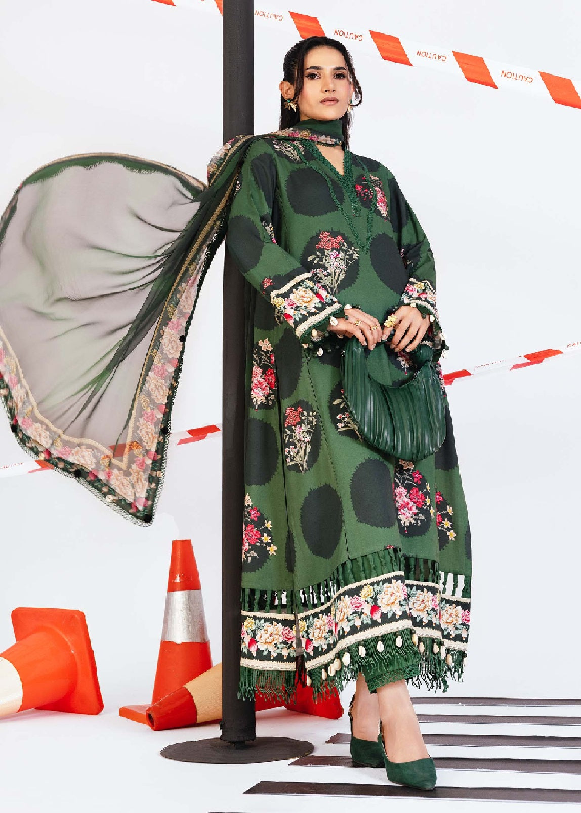 M Basic By Maria B Printed Marina Twill Suits Unstitched 3 Piece - MB25WU MB-CUS25-1107A M Basic By Maria B Printed Marina Twill Suits Unstitched 3 Piece - MB25WU MB-CUS25-1107A