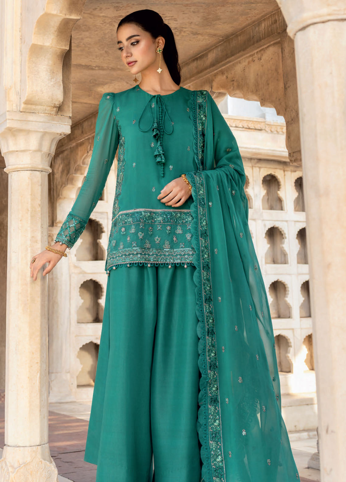 M Basics By Maria B Festive Embroidered Organza 4 Piece Unstitched Suit MB25MBSF D-FUS-803 M Basics By Maria B Festive Embroidered Organza 4 Piece Unstitched Suit MB25MBSF D-FUS-803