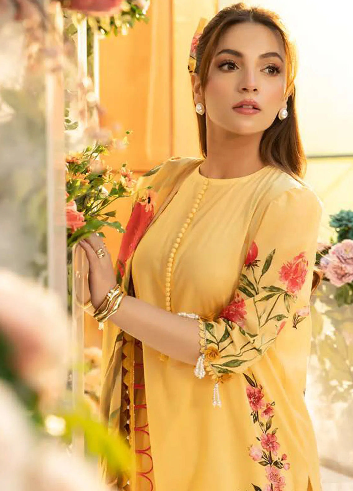 M Basics By Maria B Printed Lawn 3 Piece Unstitched Suit MB25MBL D-01 A M Basics By Maria B Printed Lawn 3 Piece Unstitched Suit MB25MBL D-01 A