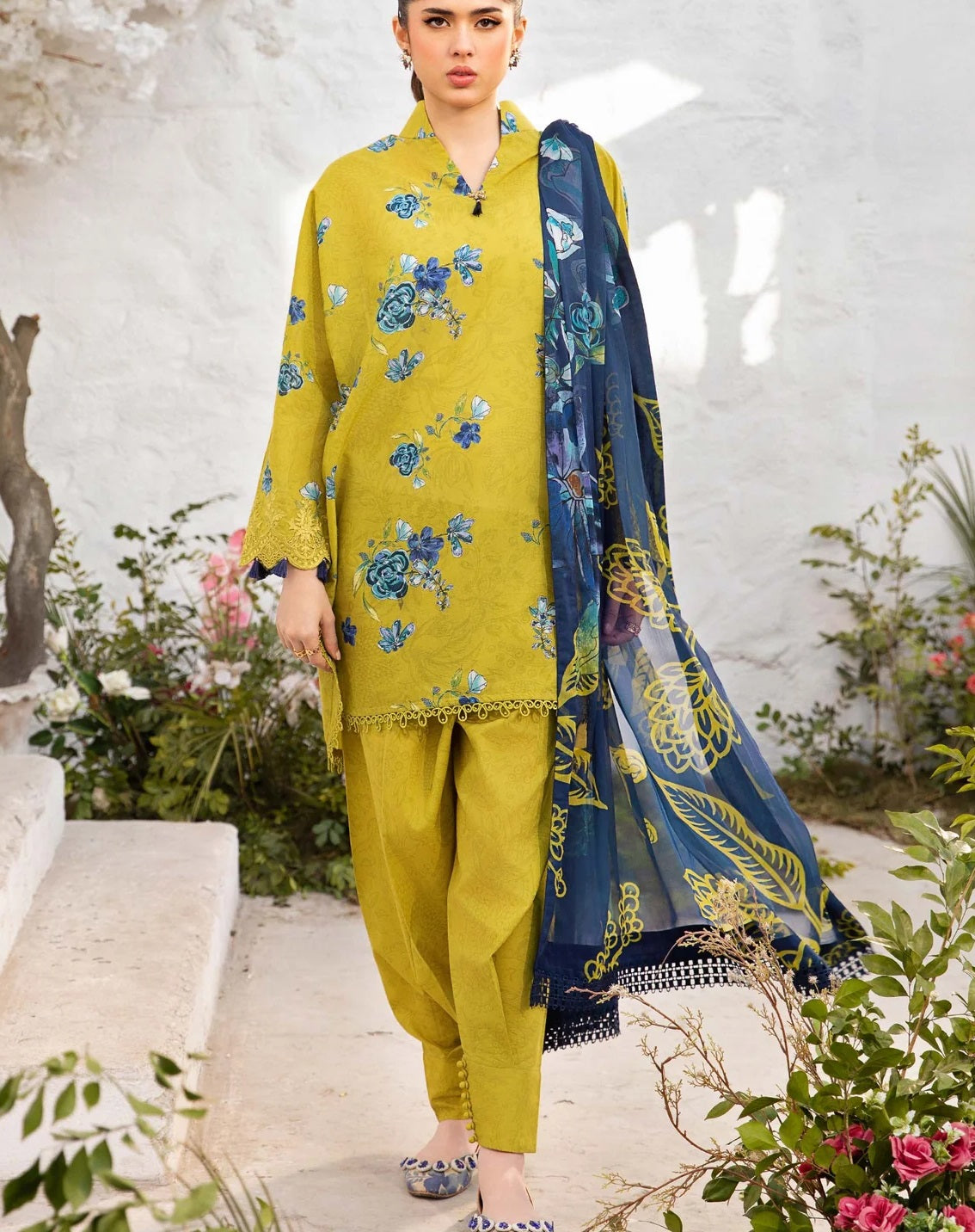 M Basics By Maria B Printed Lawn 3 Piece Unstitched Suit MB25MBL D-02 A M Basics By Maria B Printed Lawn 3 Piece Unstitched Suit MB25MBL D-02 A