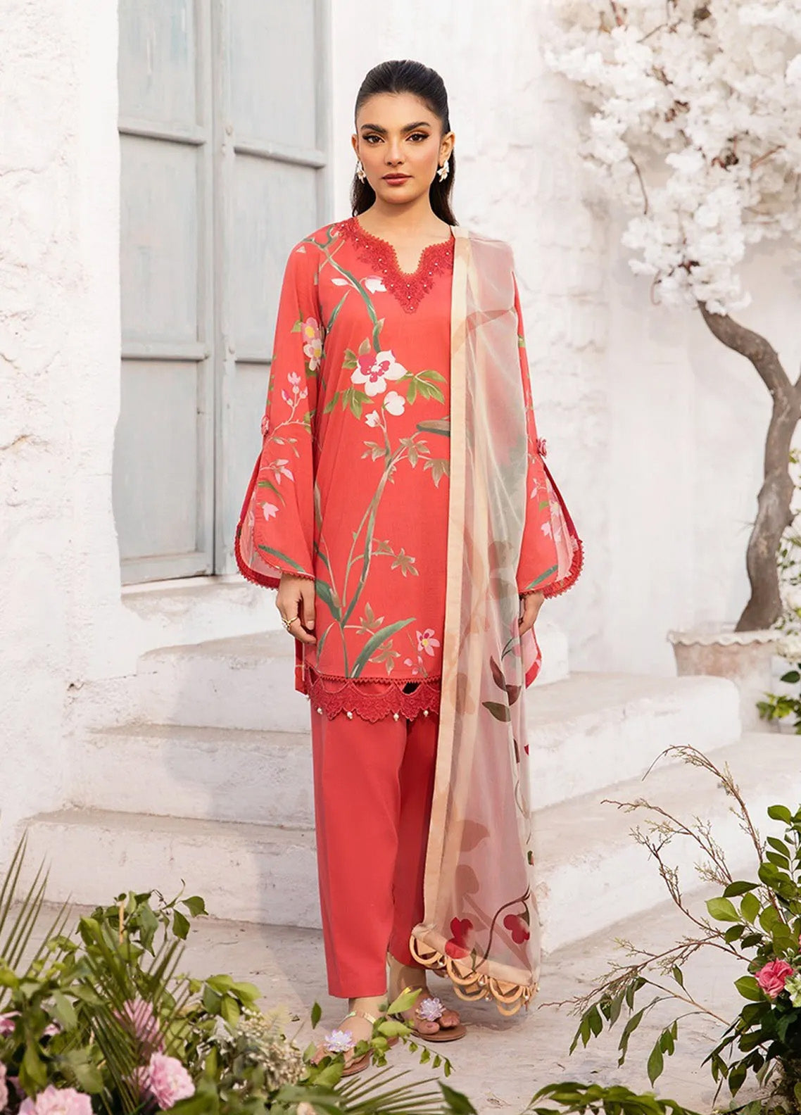 M Basics By Maria B Printed Lawn 3 Piece Unstitched Suit MB25MBL D-07 B M Basics By Maria B Printed Lawn 3 Piece Unstitched Suit MB25MBL D-07 B
