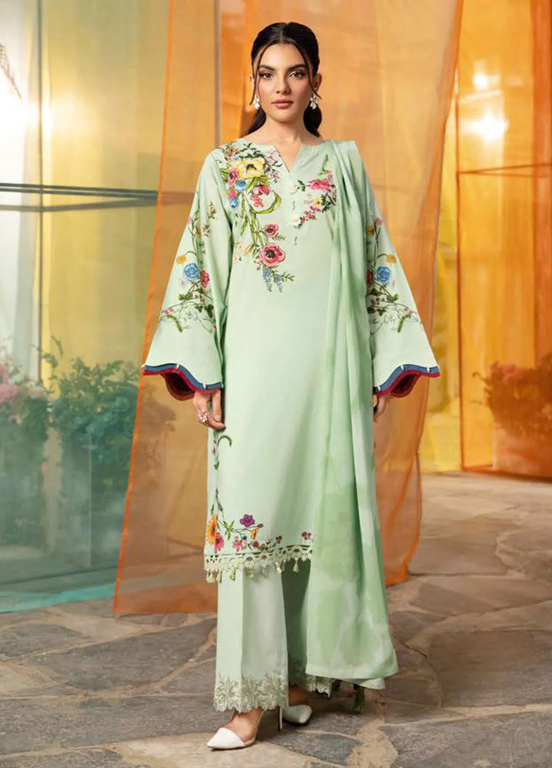 M Basics By Maria B Printed Lawn 3 Piece Unstitched Suit MB25MBL D-12 B M Basics By Maria B Printed Lawn 3 Piece Unstitched Suit MB25MBL D-12 B
