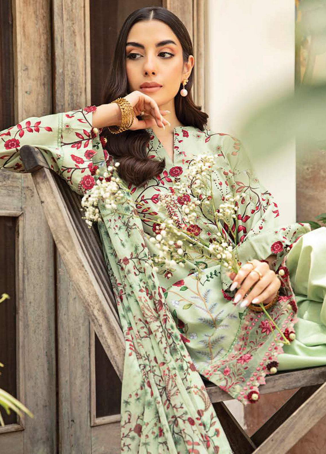 M Basics Eid Edit-II By Maria B Embroidered Lawn 3 Piece Unstitched Suit MB25EE-II D-12B M Basics Eid Edit-II By Maria B Embroidered Lawn 3 Piece Unstitched Suit MB25EE-II D-12B